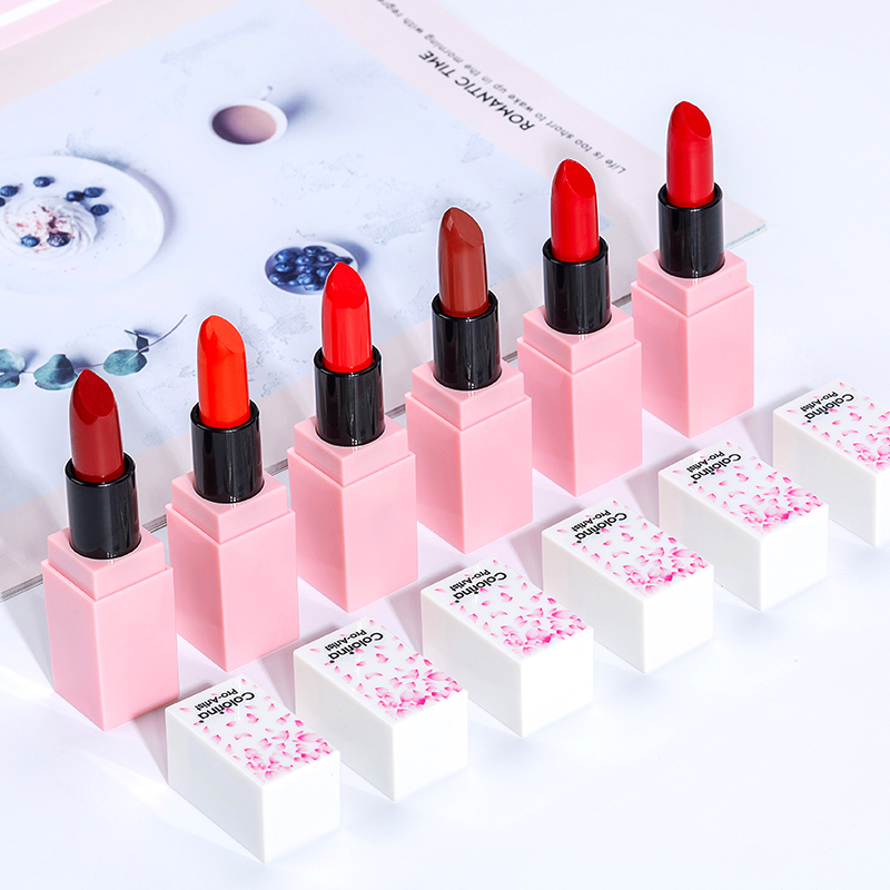 Cherry color square lips···