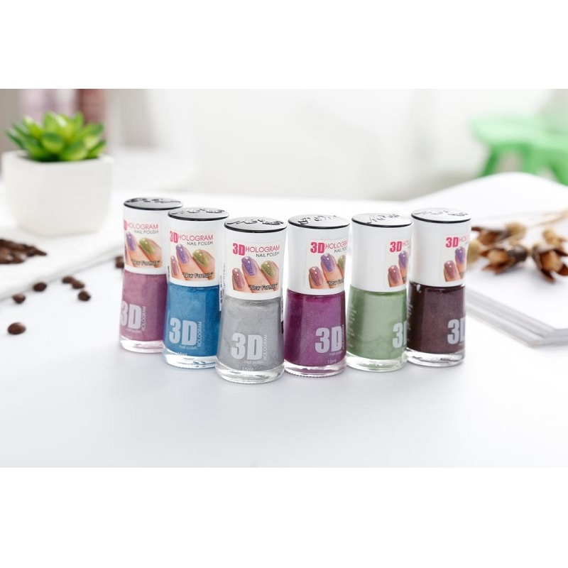 3D HOLOGRAM NAIL POLISH