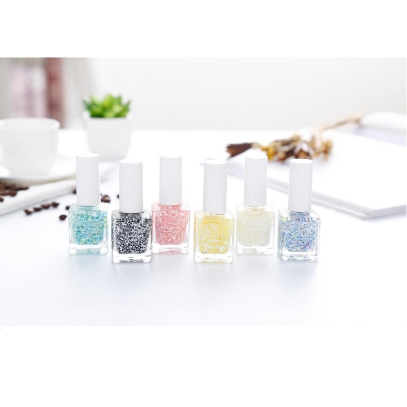 SNOW EFFECT NAIL POLISH