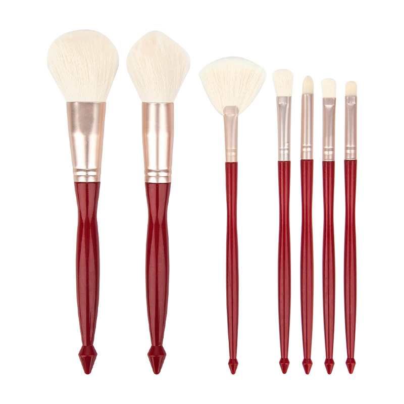 CHARM RED 8PCS MAKEUP BR···